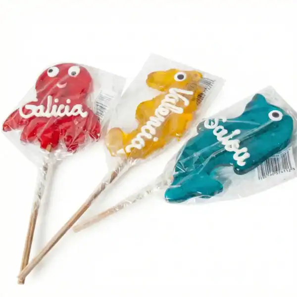 Lollipops con nombres personalizados: Alicia, Samuel y Jake.